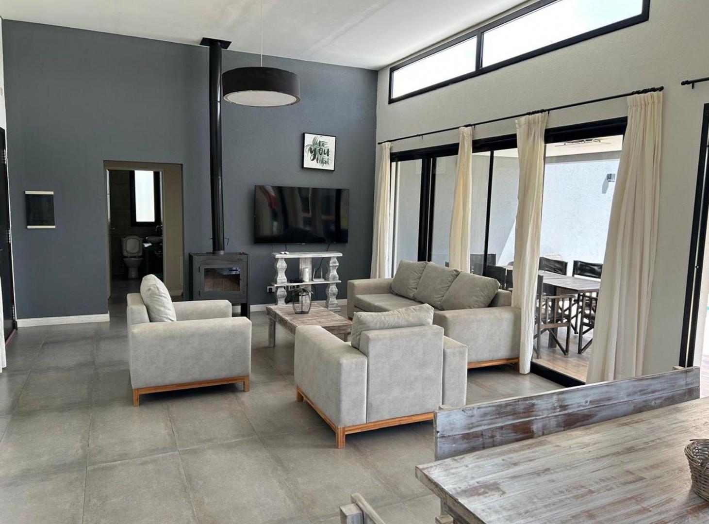 Foto de CASA EN ALQUILER EN COSTA ESMERALDA. CON PISCINA, imagen 5