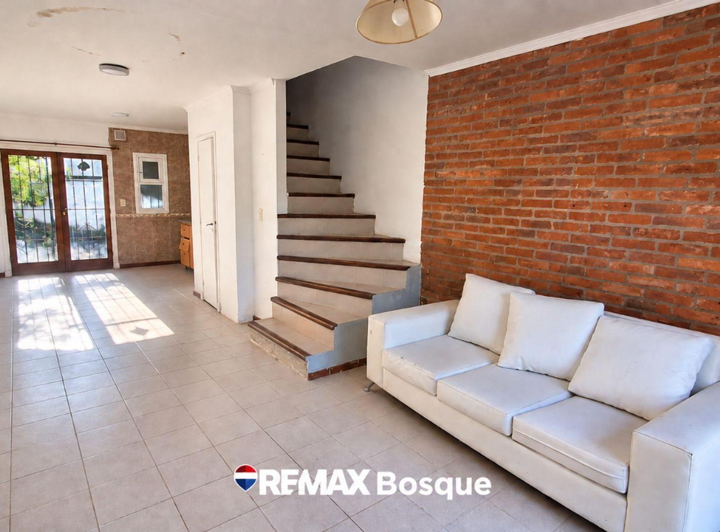 Foto de VENTA DUPLEX PINAMAR BUNGE 4 AMBIENTES, imagen 3
