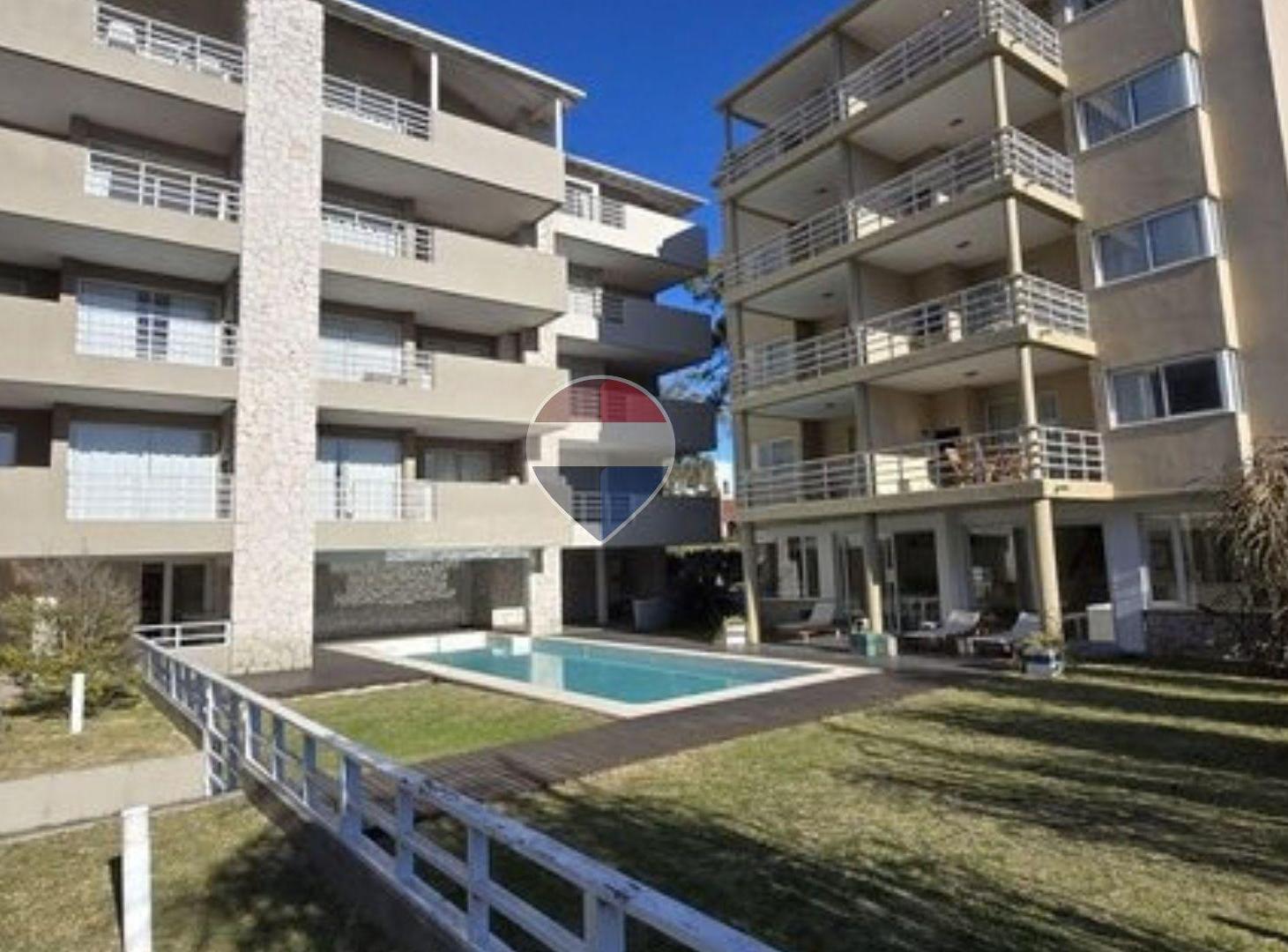 Foto de DEPARTAMENTO VENTA TRES AMIBIENTES PINAMAR, imagen 1