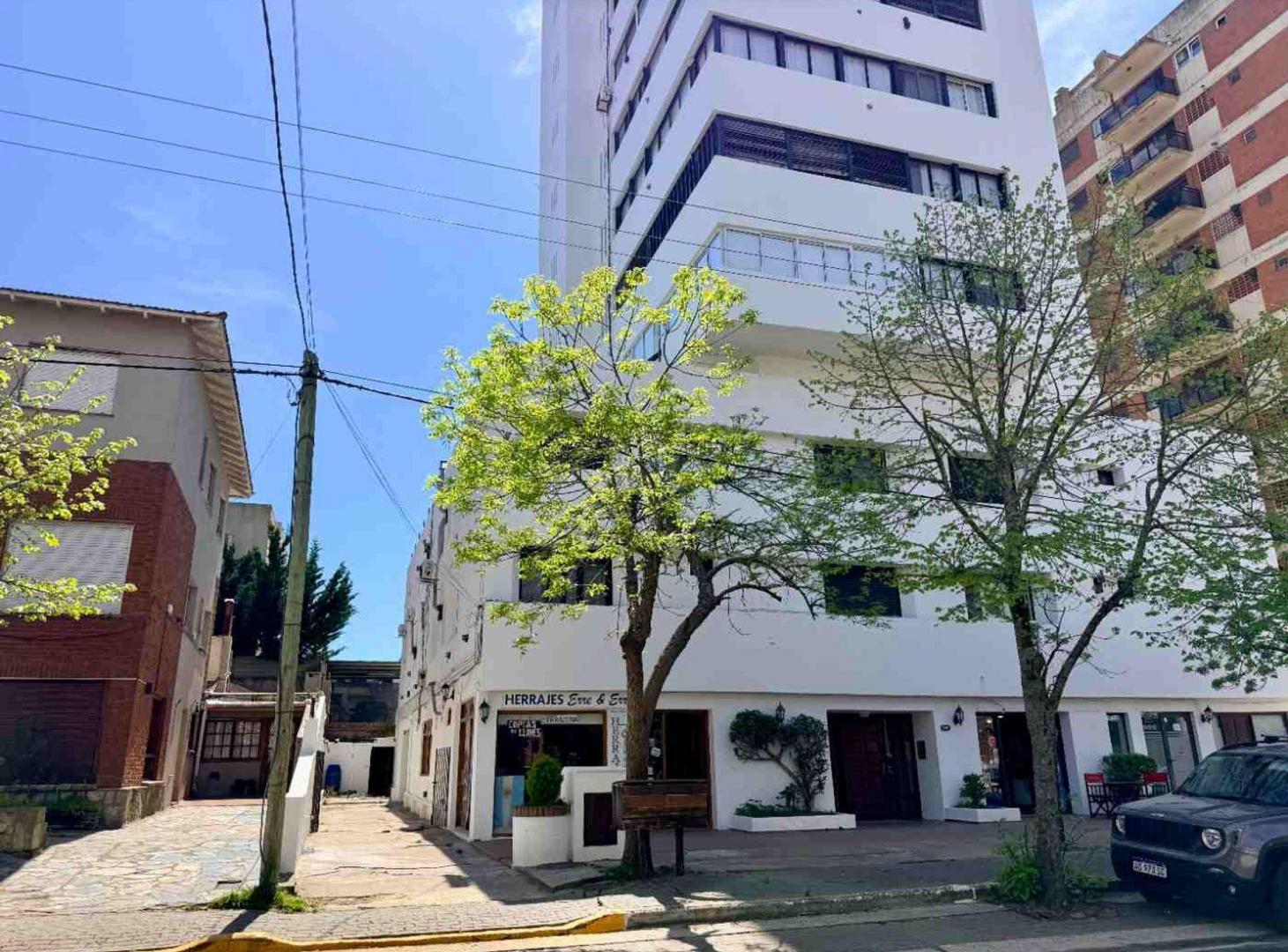 Foto de DEPARTAMENTO 3 AMBIENTES VENTA PINAMAR, imagen 2