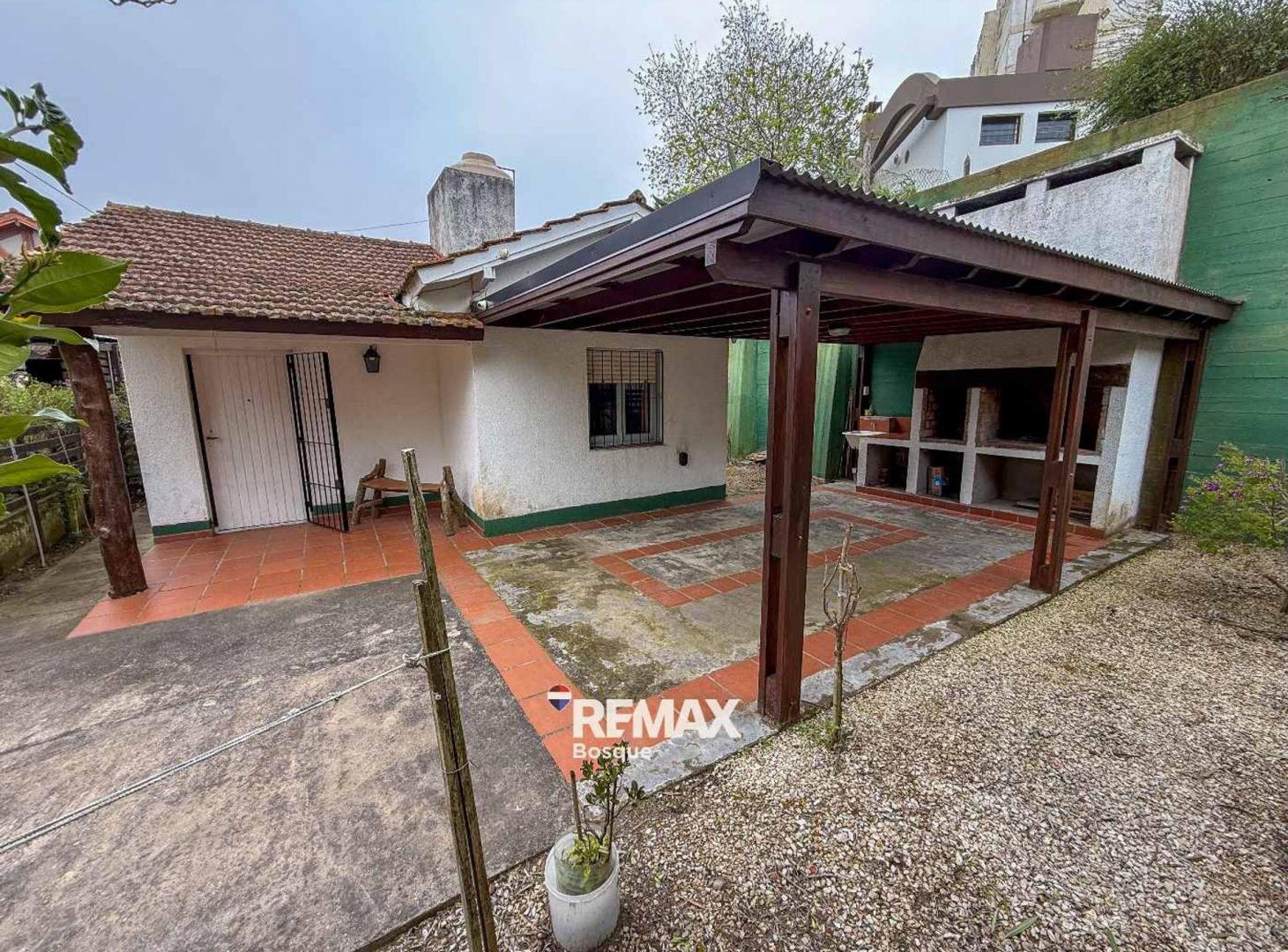 Foto de VENTA CASA GESELL 3 AMBIENTES GAS NATURAL, imagen 1
