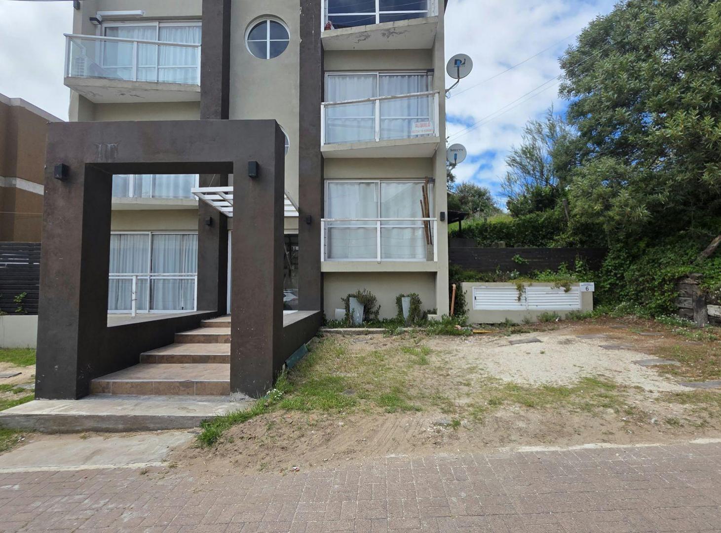 Foto de VENTA DEPARTAMENTO 2 AMBIENTES EN MAR DE OSTENDE, imagen 2