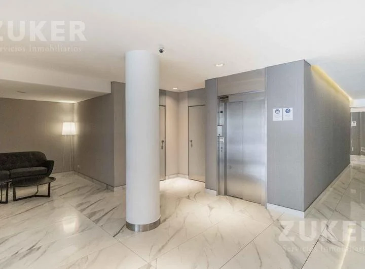 Venta - Belgrano  - 4 ambientes con Cochera en  Torre Hernandez Plaza  Impecable! 3