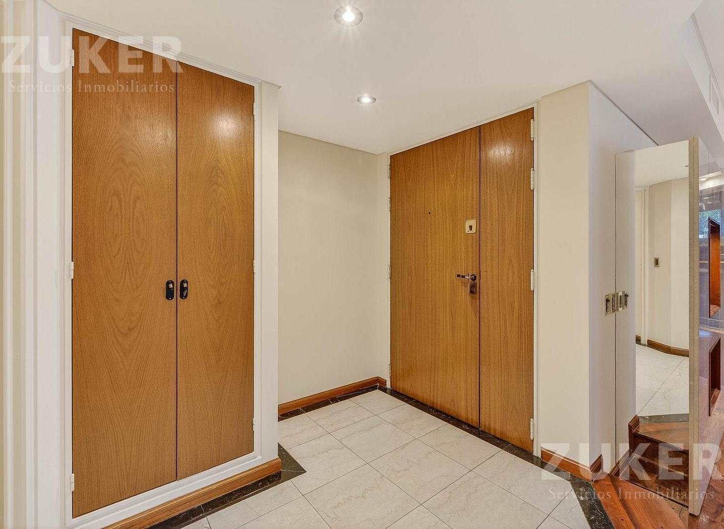 Venta Espectacular Departamento en Palermo, Piso de 4 ambientes con Cochera y amenities.