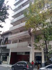 A hermoso y silencioso pulmón verde! Departamento AMOBLADO-Recoleta!!
