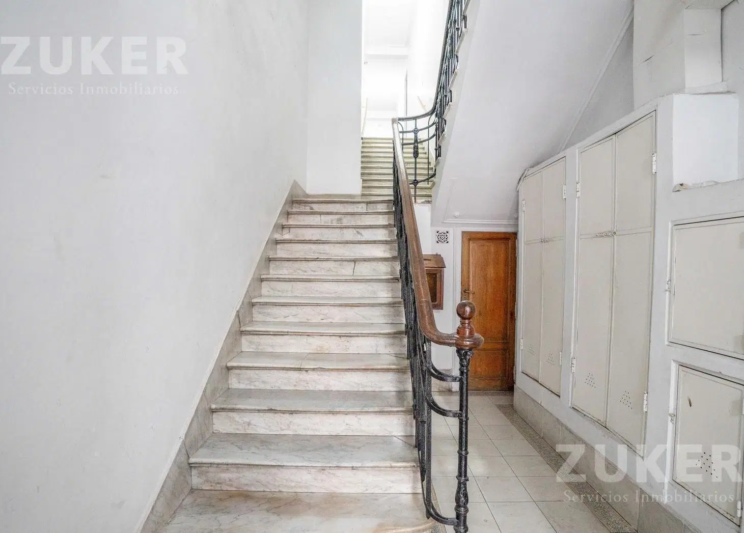 Departamento en venta 2 ambientes en San Telmo por escalera 4