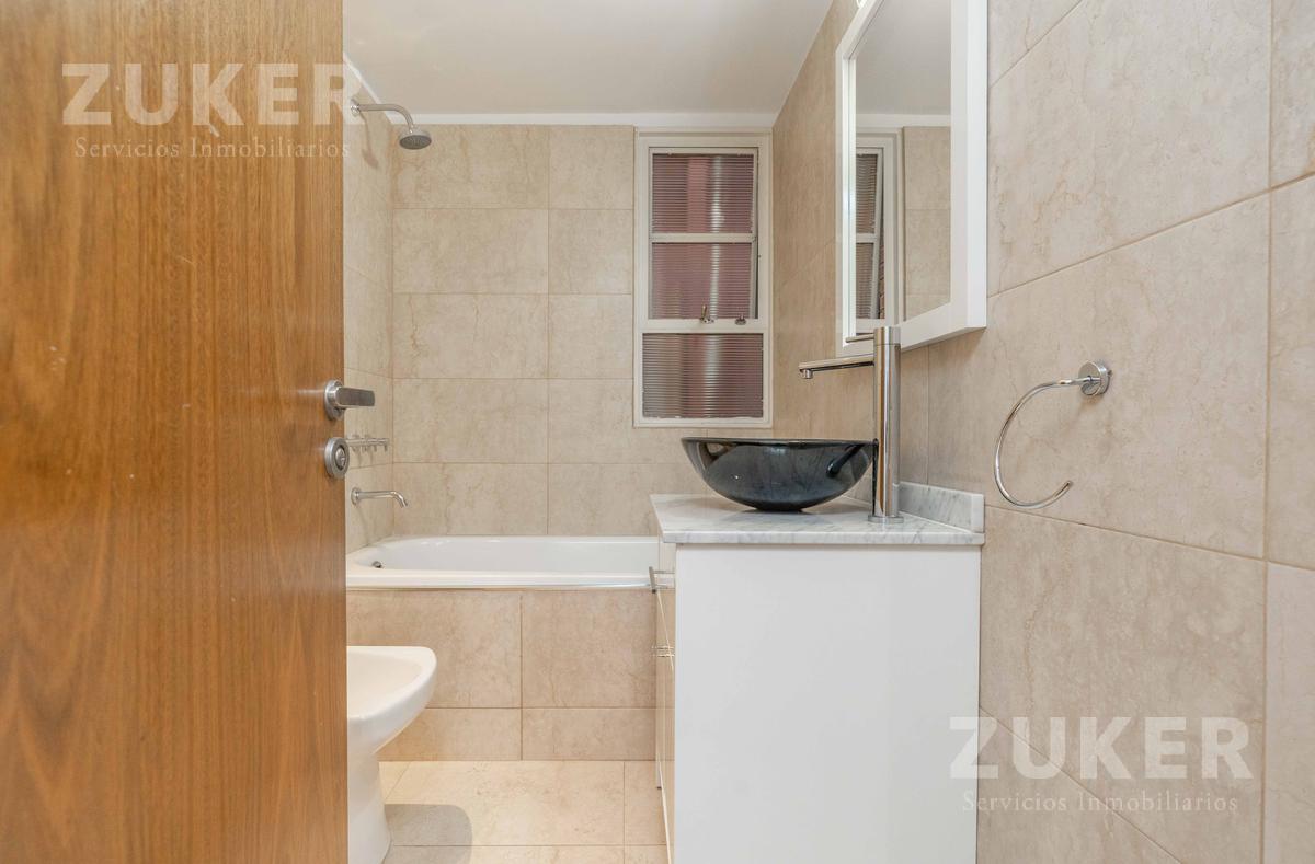 Foto de Piso reciclado de 4 ambientes con dependencia y COCHERA, en ubicación, imagen 2