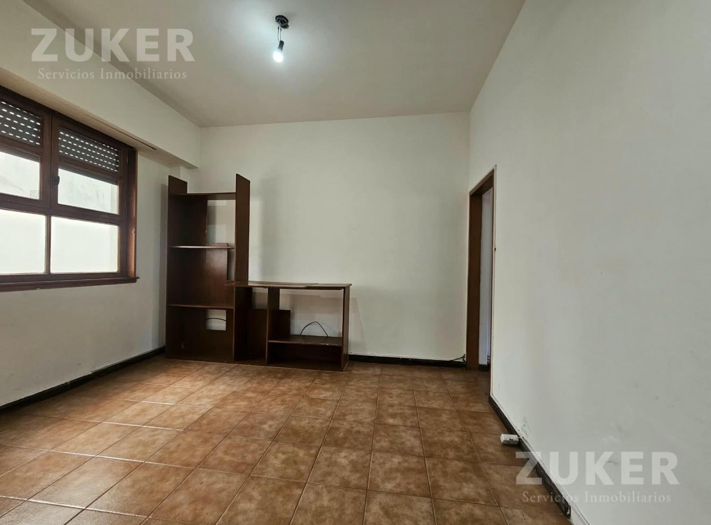 Foto de Departamento 2 ambientes en Venta en Floresta, imagen 2