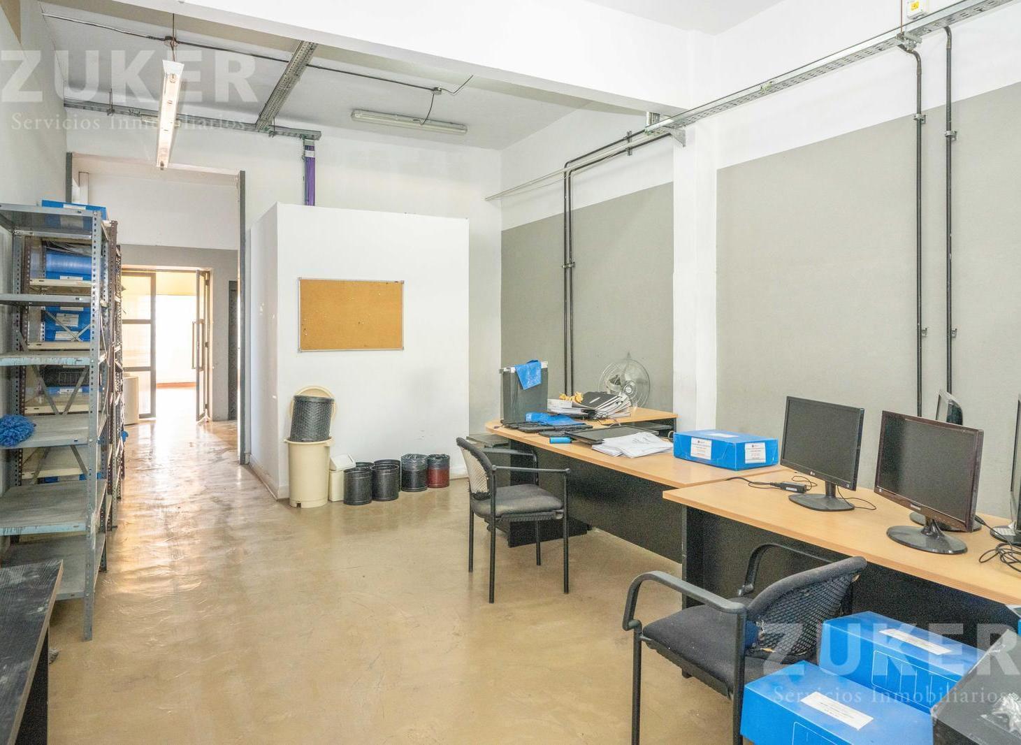 Foto de Paternal depósito en venta con oficinas, imagen 5