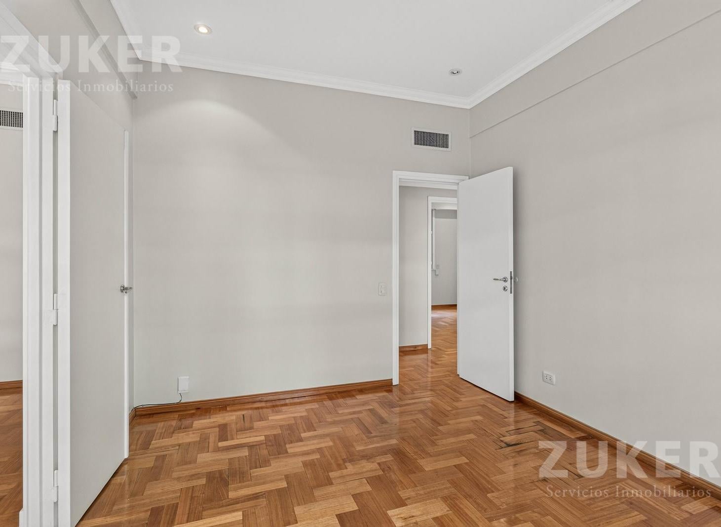 Foto de Departamento en venta 4 ambientes en Belgrano con baulera por escalera, imagen 2