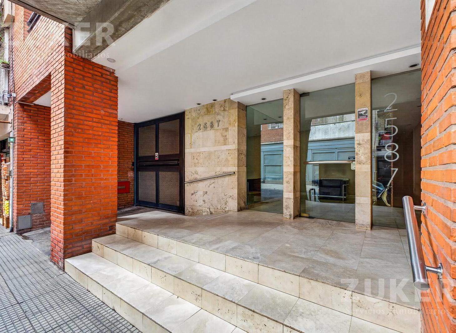 Foto de Departamento - Belgrano , 3 ambientes con Patio Cerrado y Balcon!, imagen 2
