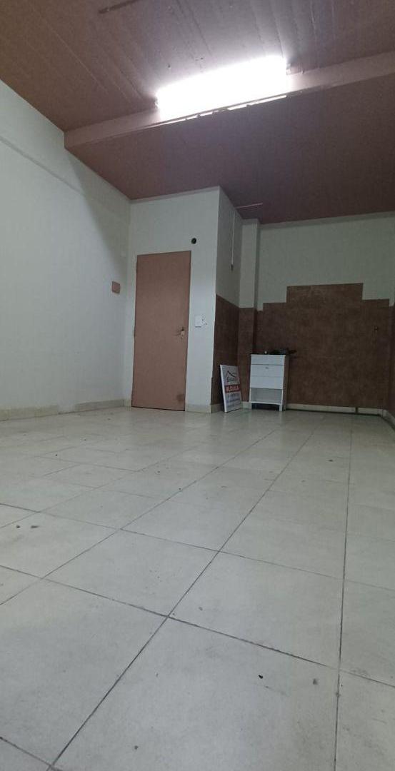 Foto de Local en Excelente Zona de Lomas de Zamora Oeste, imagen 1