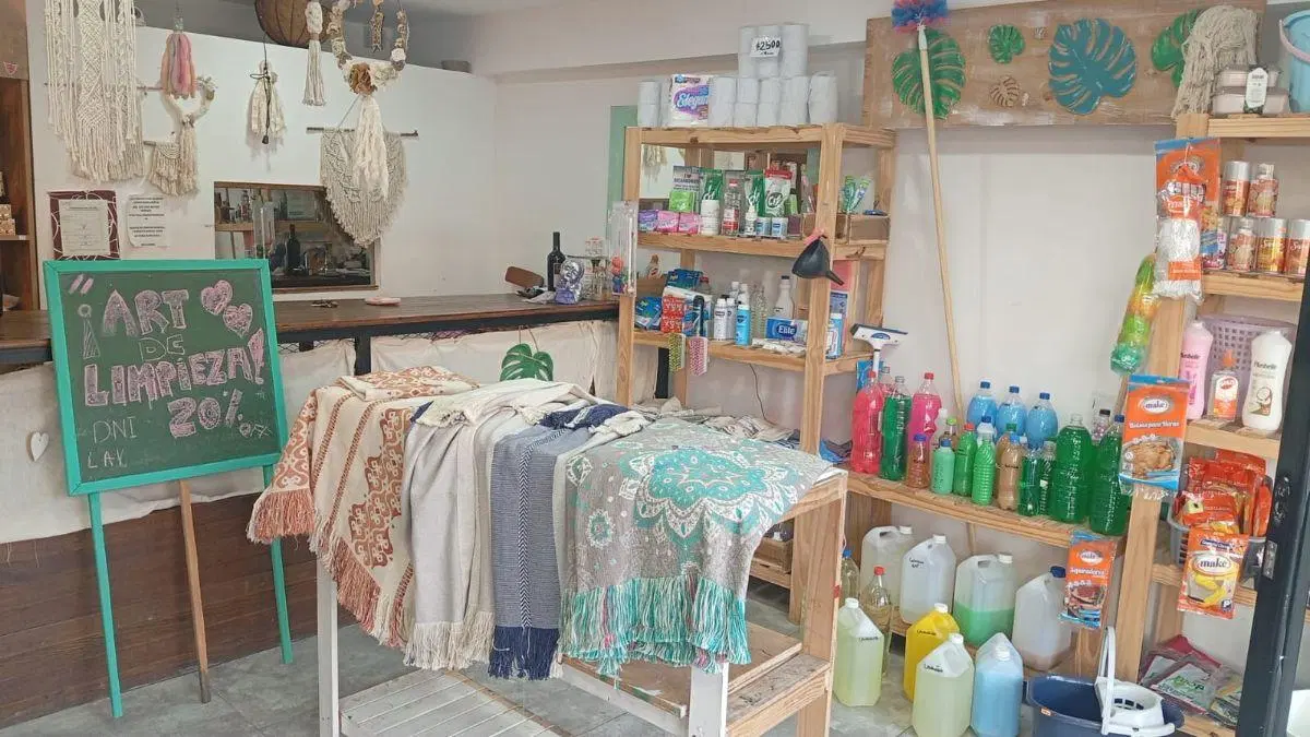 LOCAL COMERCIAL 4