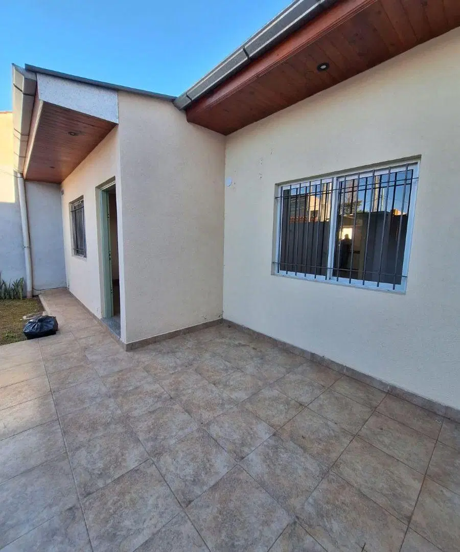 CASA MUY LUMINOSA Y AMPLIA 3