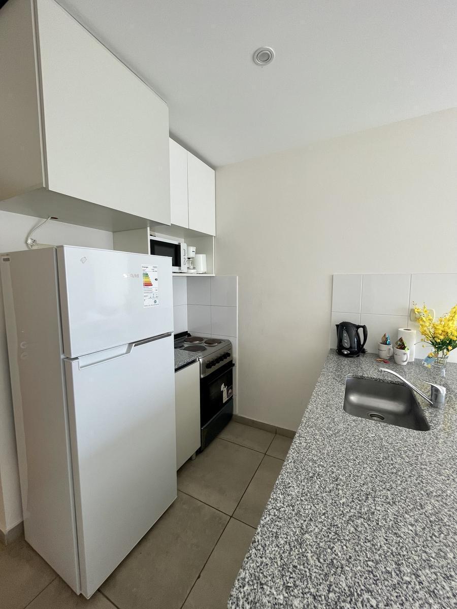 Foto de Venta Monoambiente Flores Luminoso Balcón Piso Alto APTO PROF, imagen 3