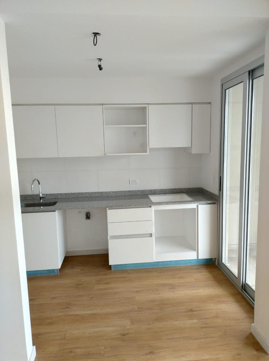 Venta. 3 Amb. Ful Amenities. Amplio Balcón Aterrazado. Piscina/gym/laundry/recepción 24hs 3