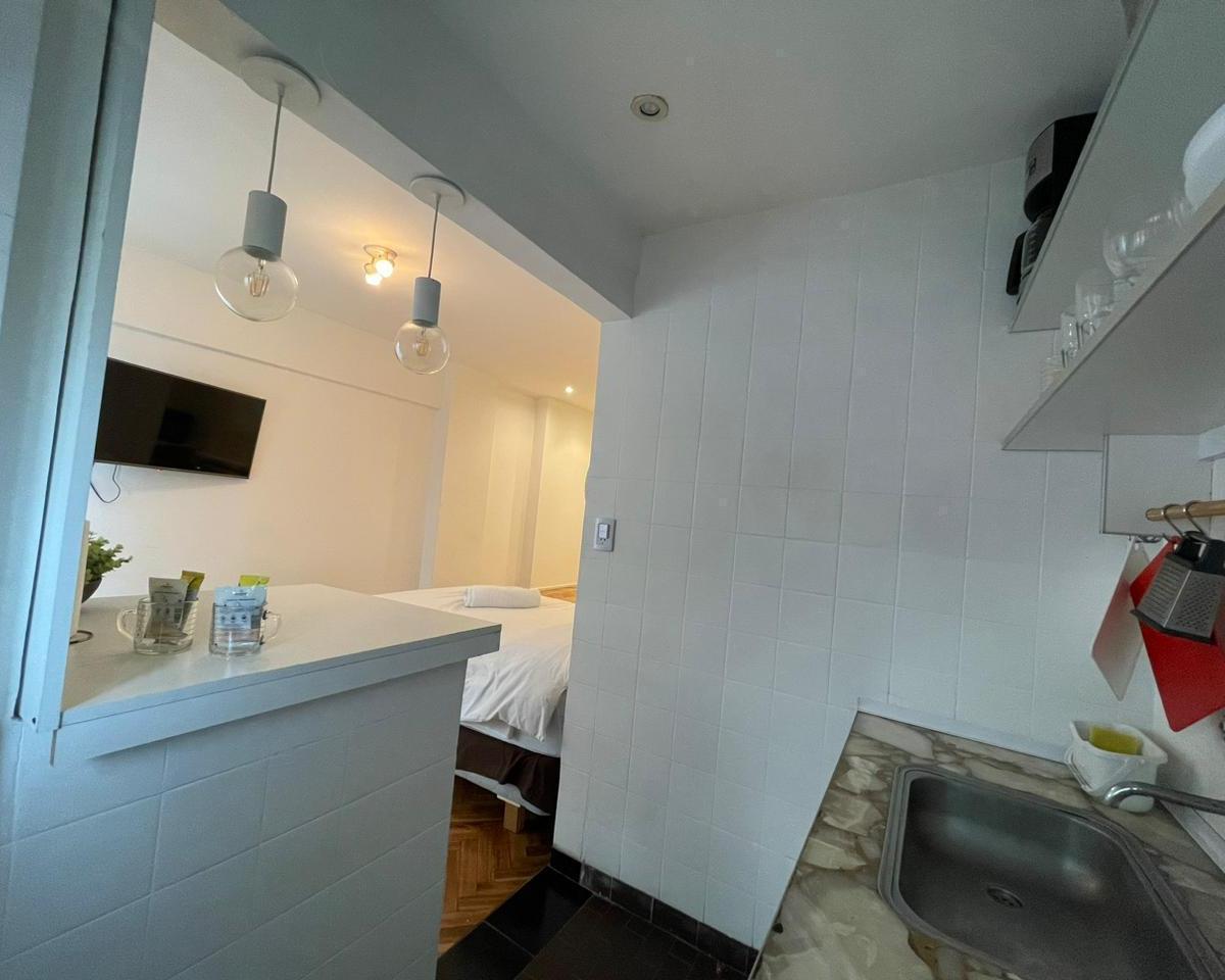 Foto de VENTA- Studio en Palermo Incluye Muebles! Excelente Ubicación- Apto, imagen 2