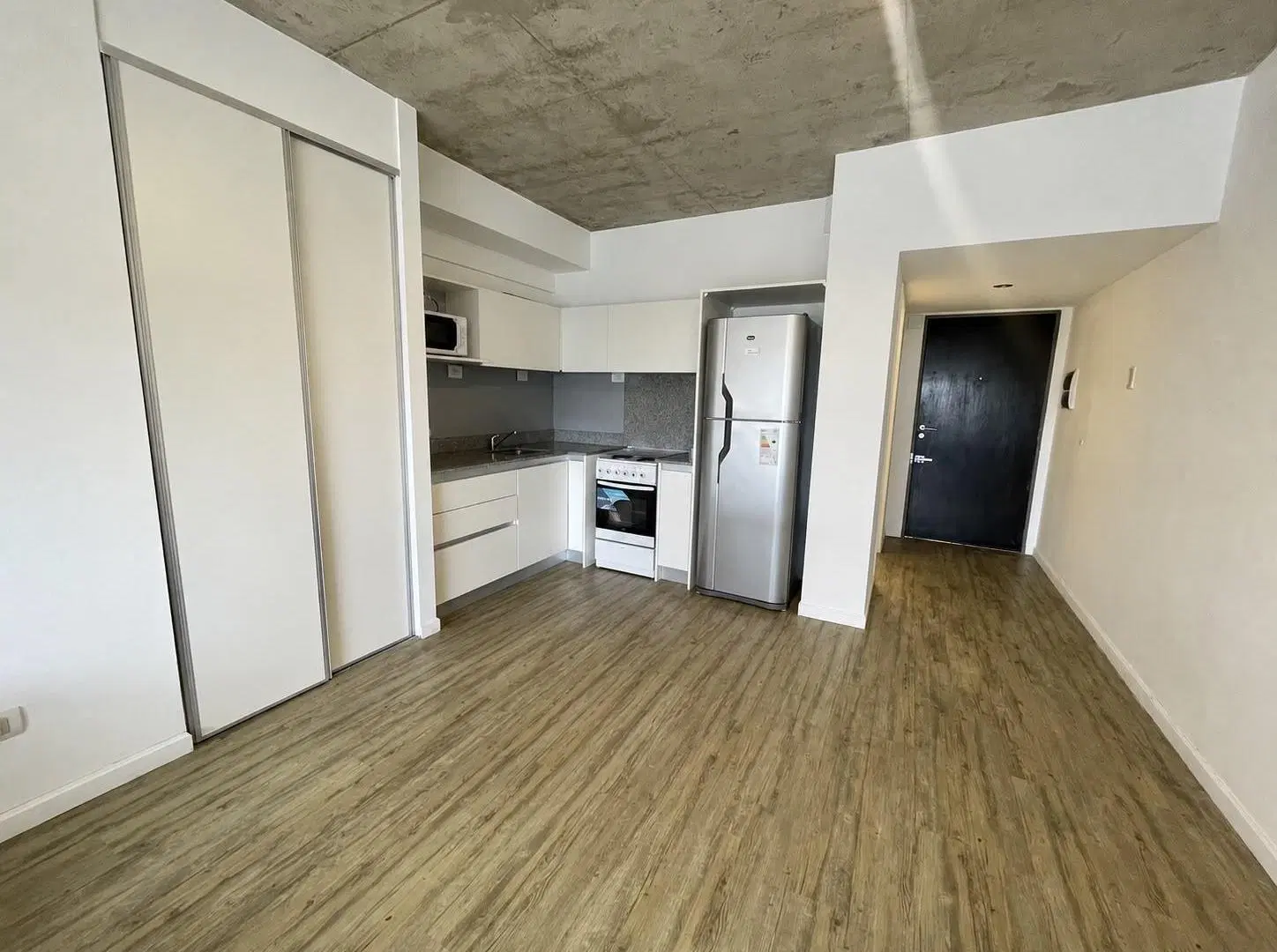 Alquiler Monoambiente Oficina. Palermo Hollywood. Full Amenities. Seguridad 24hs. Terraza 360 2