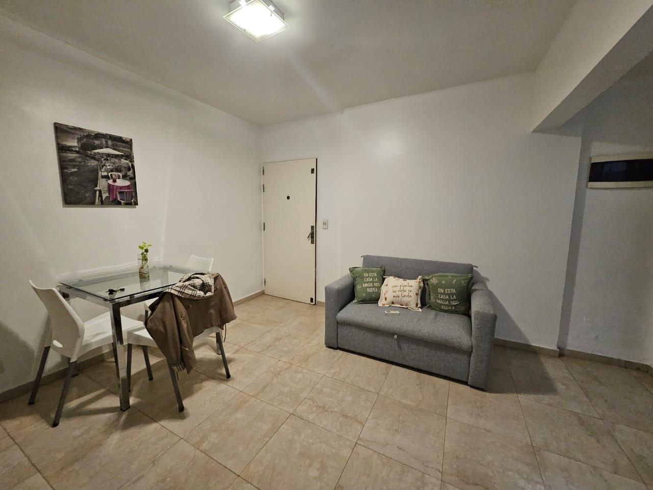 Foto de 2 ambientes con patio interno. Equipado. Alquiler. Centro., imagen 4