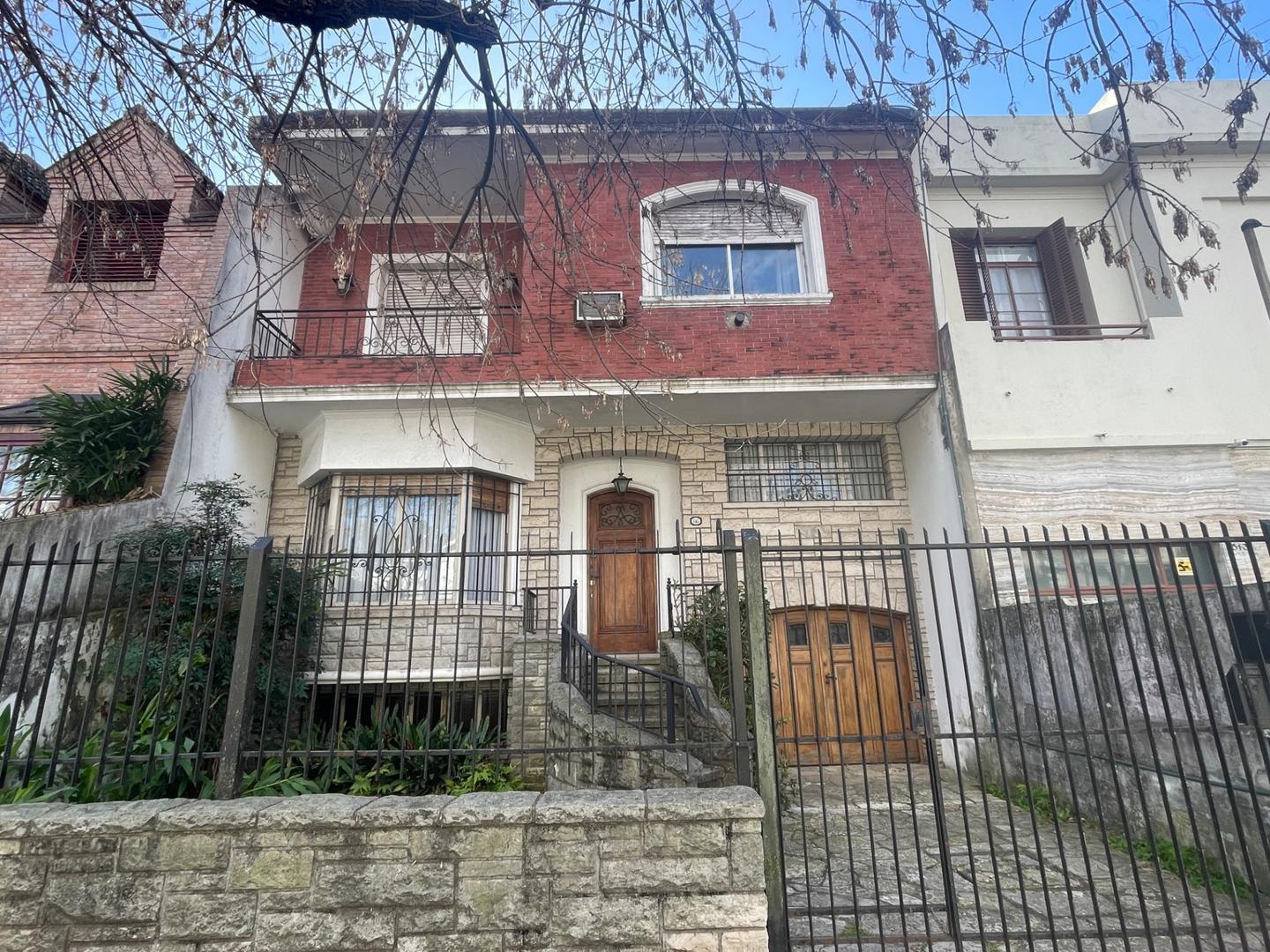 Foto de CASA 4 DOR, mb LOTE, JARDÍN, PILETA Y QUINCHO en La Lucila!!, imagen 4
