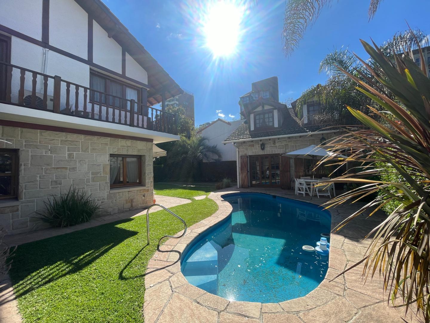Foto de CASA ESTILO TUDOR EN BARRIO PARQUE AGUIRRE EN ACASSUSO, imagen 3