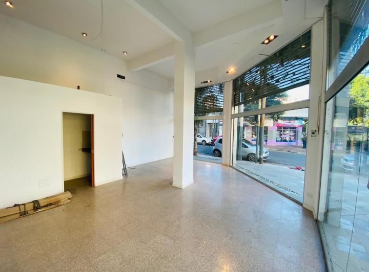 Alquiler Local centrico en Villa Ballester 5
