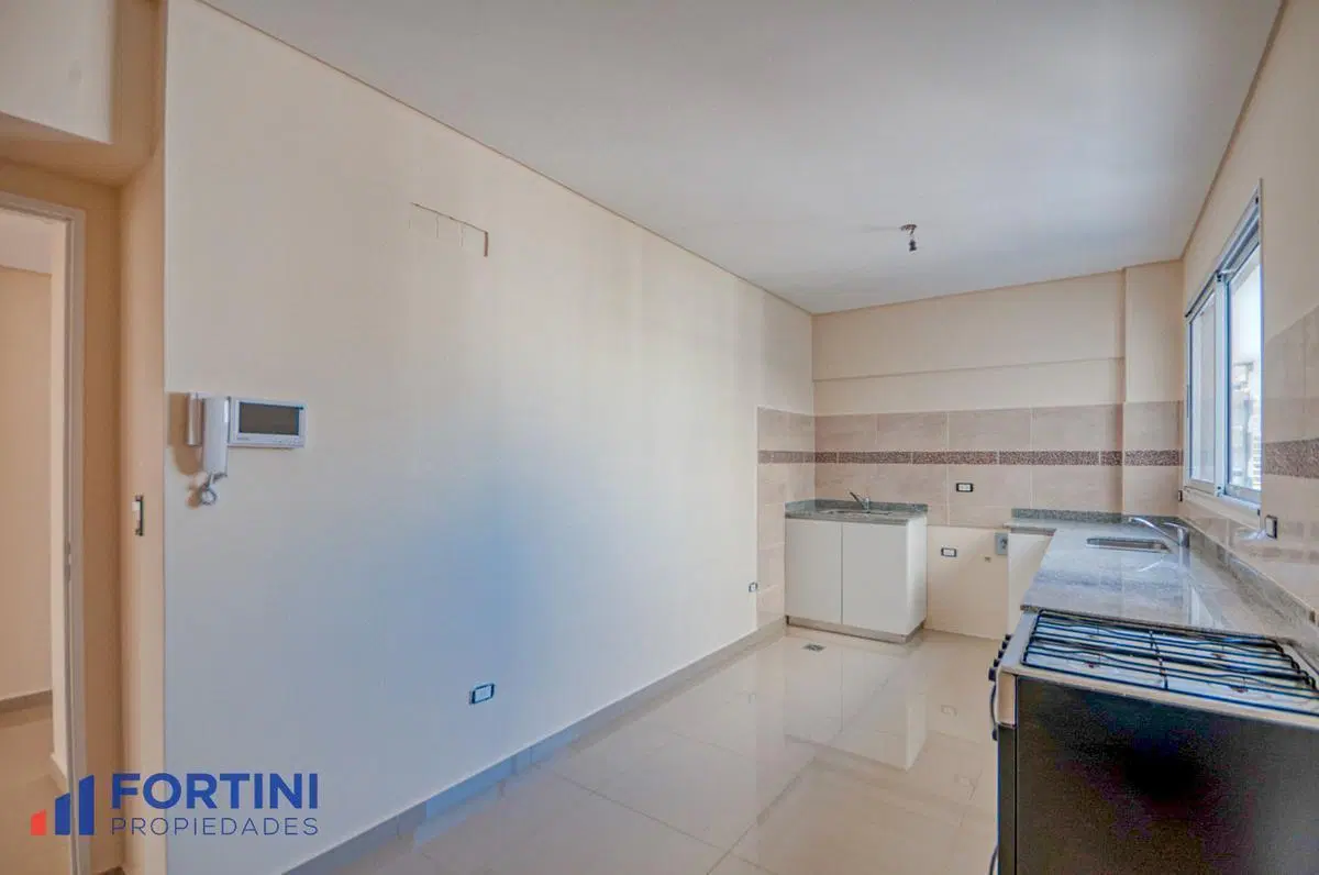 Alquiler Departamento 3 ambientes cochera cubierta Villa Ballester 5