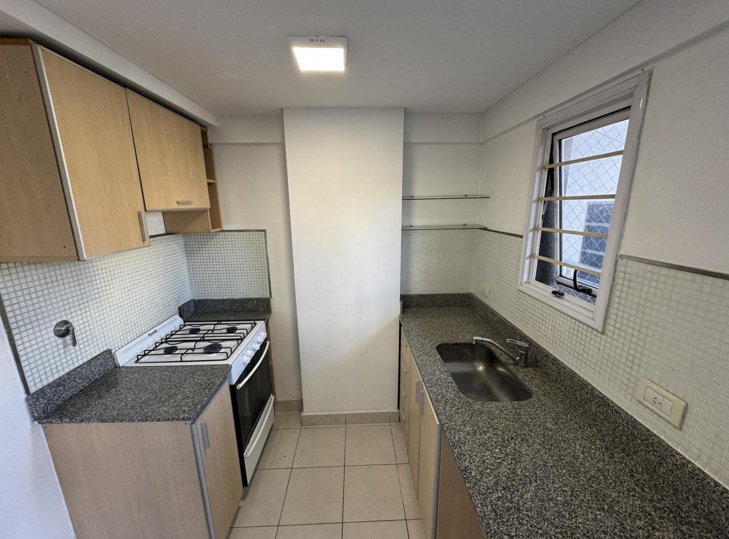 Foto de Alquiler Departamento 2 ambientes centrico, imagen 5