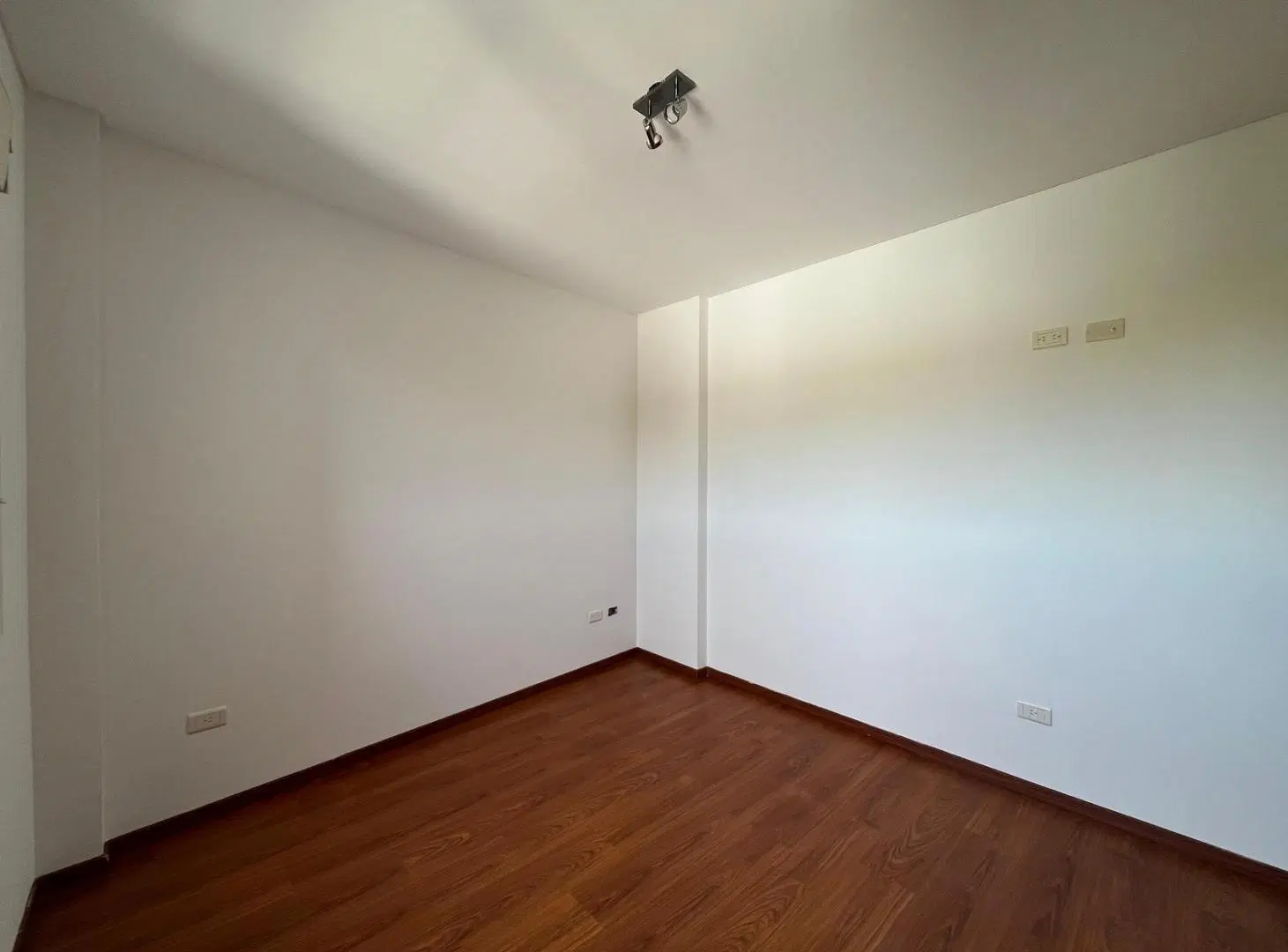 Alquiler Departamento 3 ambientes cochera cubierta centro Villa Ballester 5