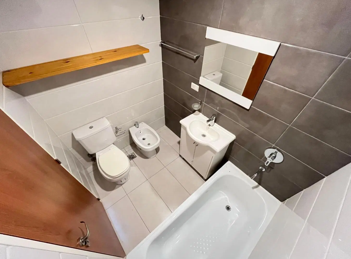 Alquiler Departamento 3 ambientes cochera cubierta centro Villa Ballester 4