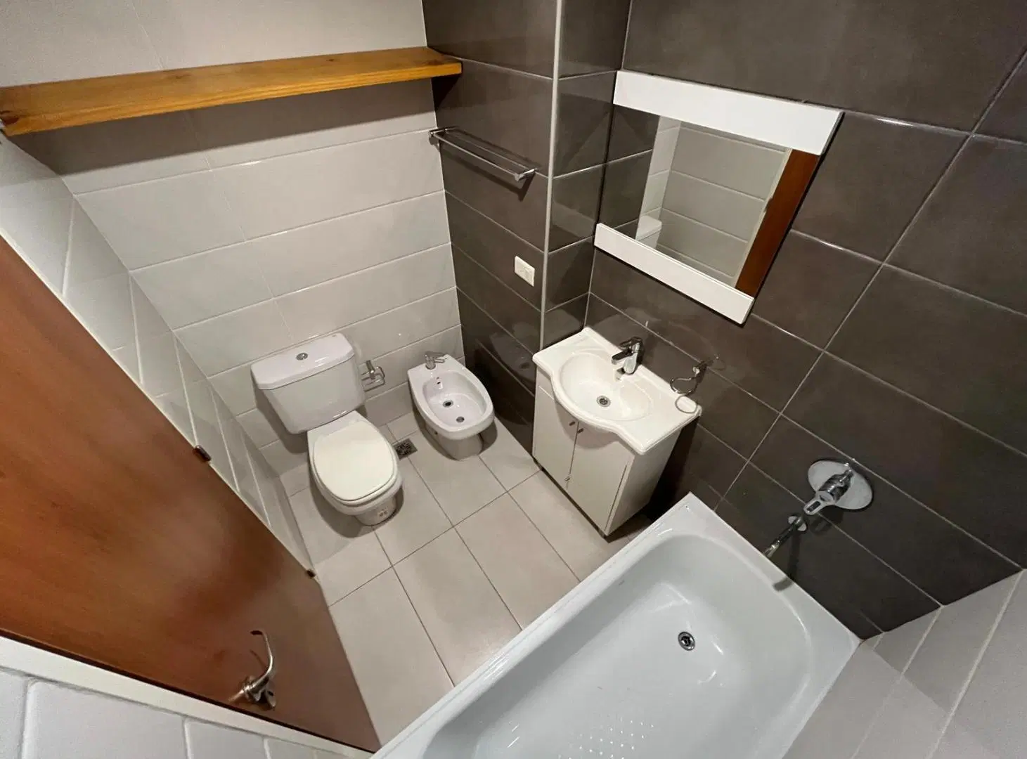 Alquiler Departamento 3 ambientes cochera cubierta centro Villa Ballester 2