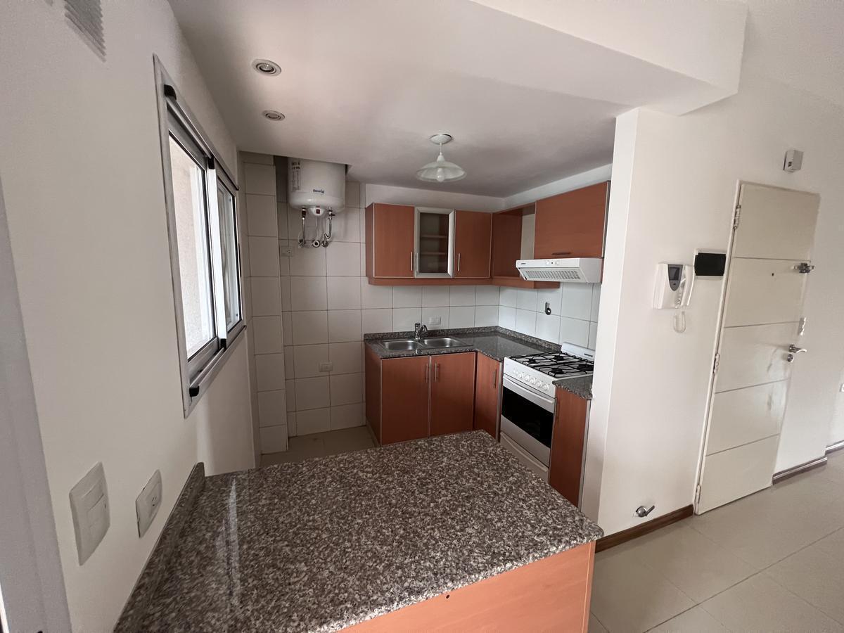 Foto de Alquiler Departamento 2 Ambientes Parrilla Villa Ballester, imagen 2