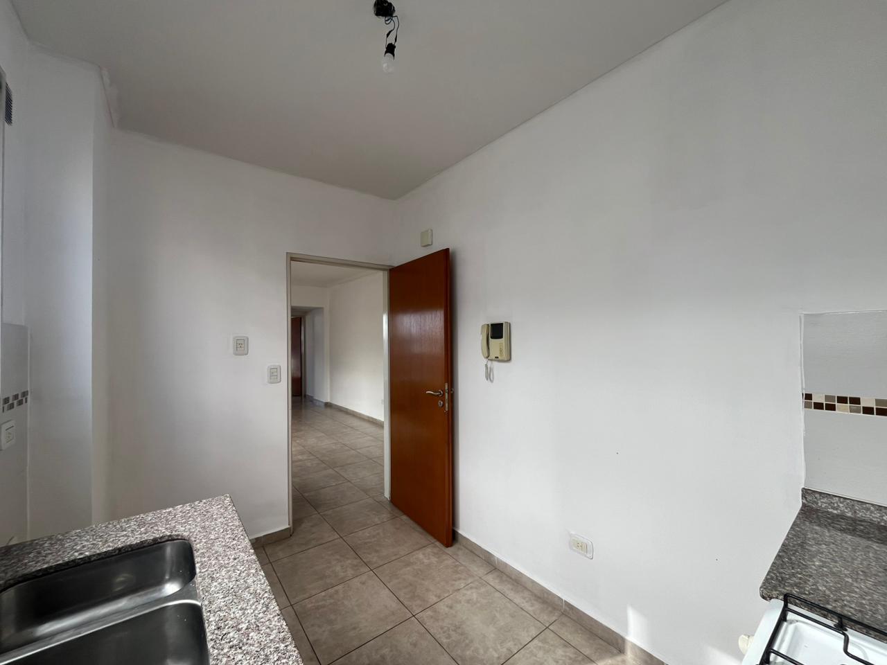Foto de Alquiler Departamento 2 Ambientes Villa Ballester, imagen 2