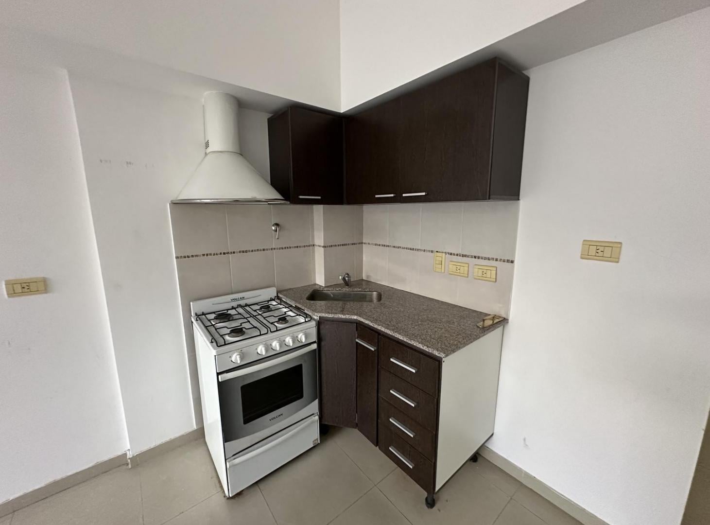 Foto de Alquiler Monoambiente Villa Ballester, imagen 2