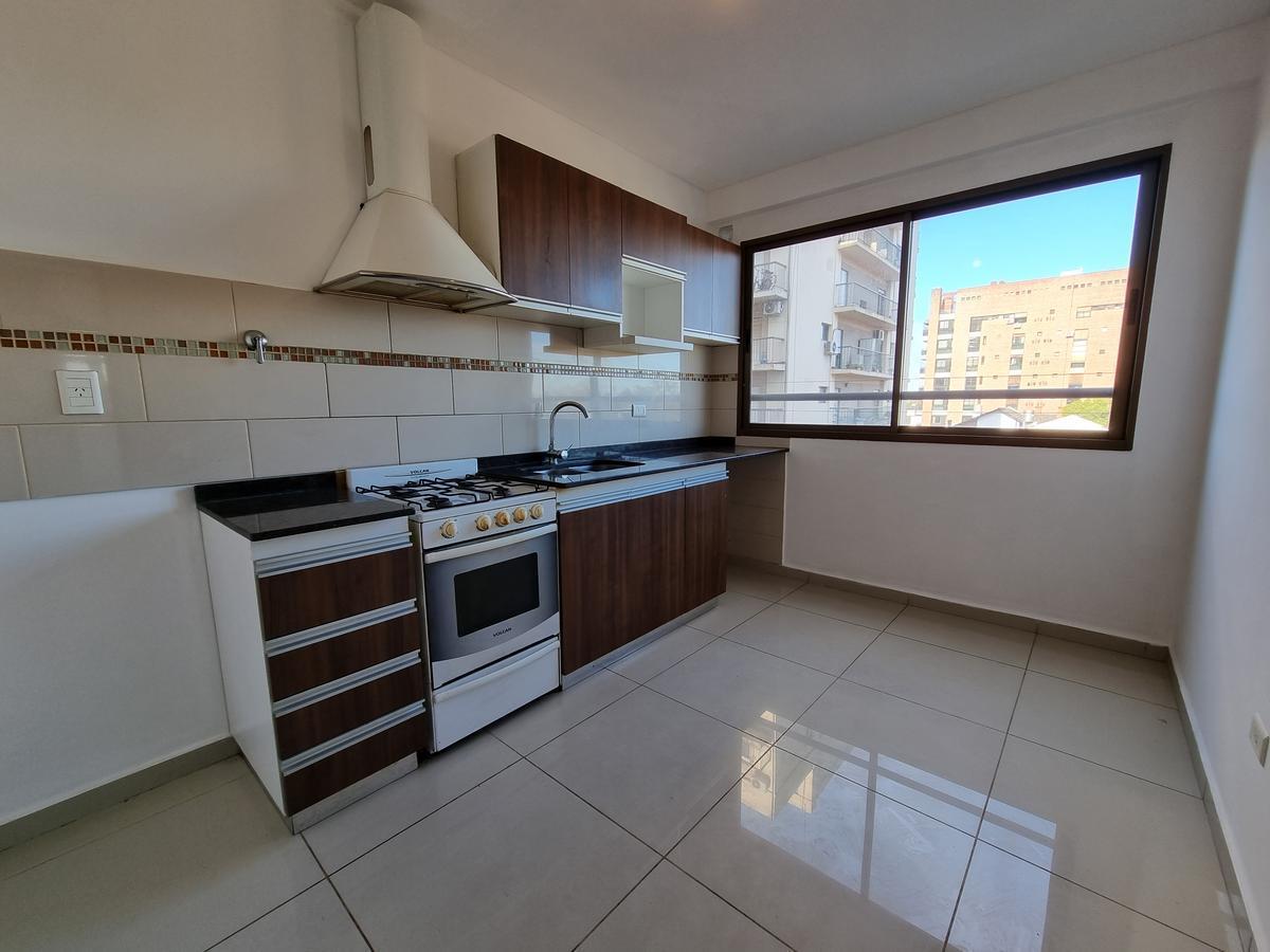 Foto de Alquiler Departamento 3 Ambientes cochera cubierta Villa Ballester, imagen 5