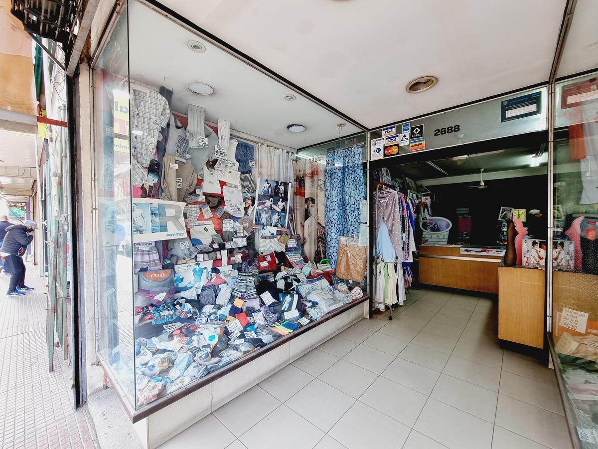 Foto de Imponente local comercial en Villa Ballester, imagen 4