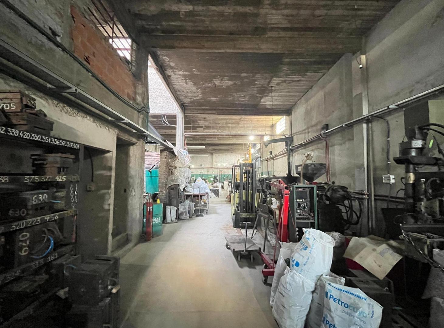 Foto de Venta Depósito Galpon Billinghurst, imagen 3