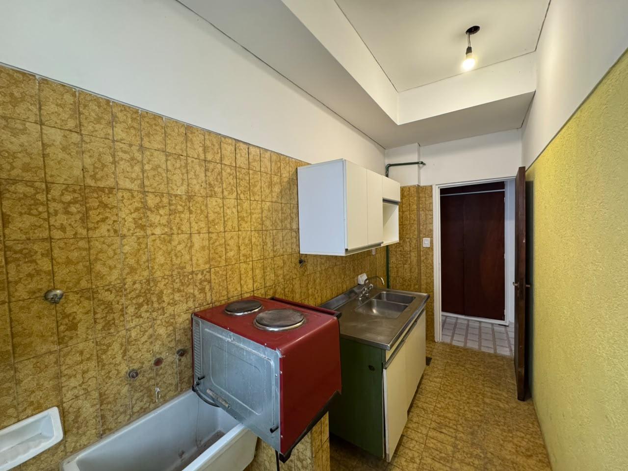 Foto de Alquier Departamento 2 ambientes centro Villa Ballester, imagen 2