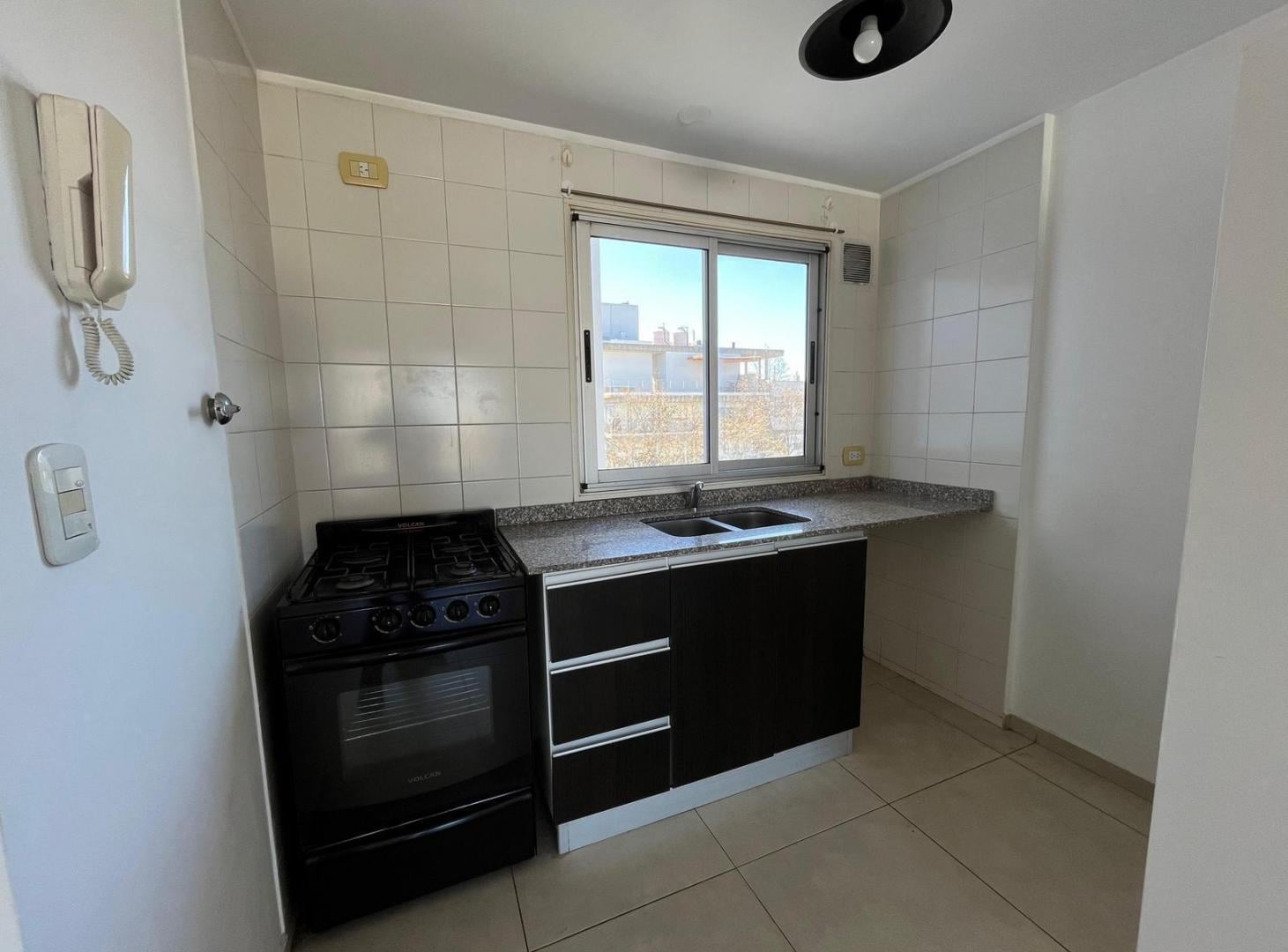 Foto de Alquiler Departamento 2 ambientes Villa Ballester, imagen 4