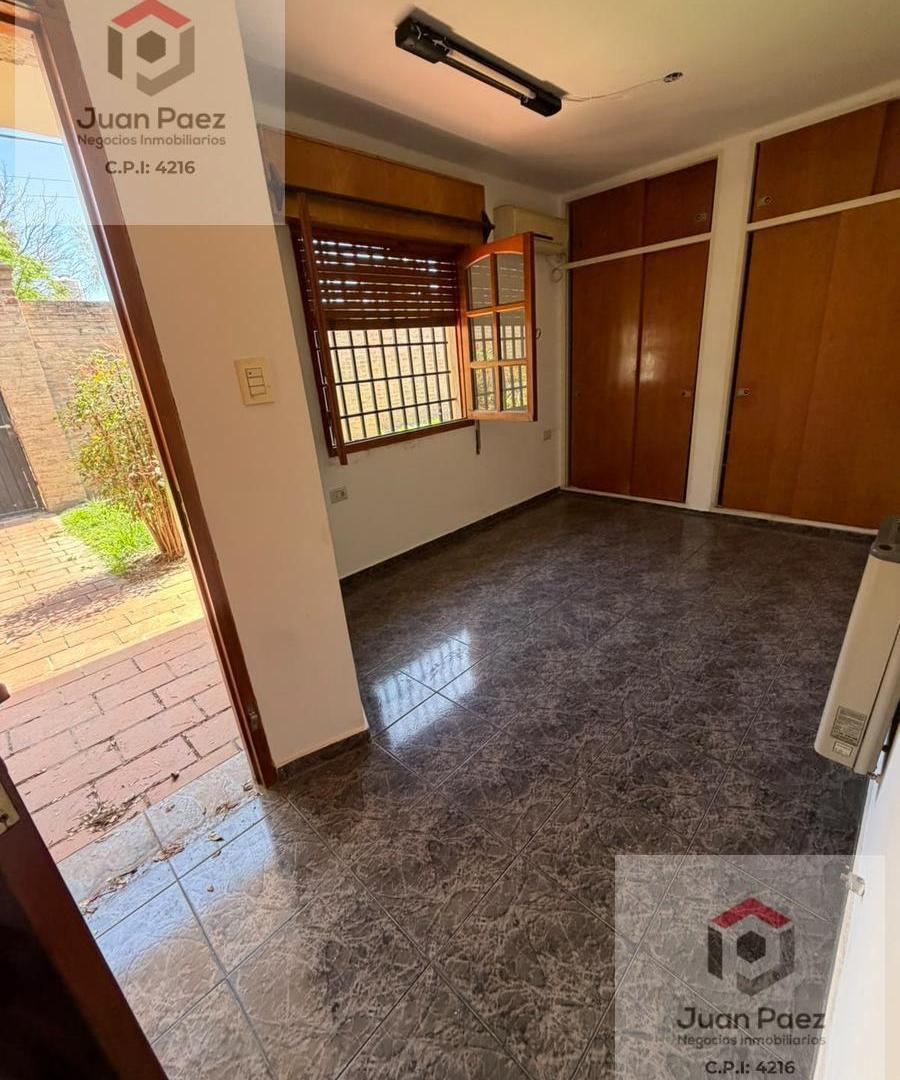 Foto de CASA EN ARGÜELLO 900M2 TERRENO, PILETA Y QUINCHO, imagen 1