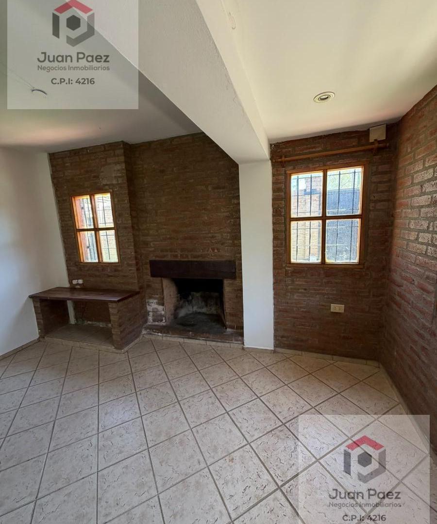 Foto de CASA EN ARGÜELLO 900M2 TERRENO, PILETA Y QUINCHO, imagen 3