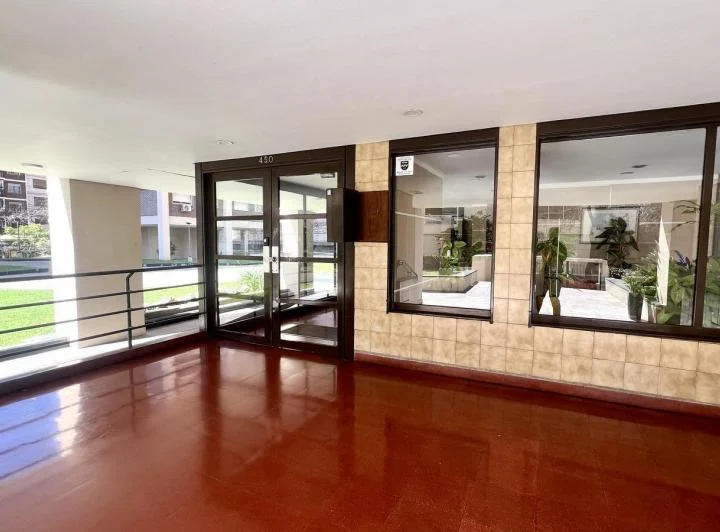 Departamento de 3 ambientes Contrafrente Balcón Cochera en Caballito ALQUILER 4