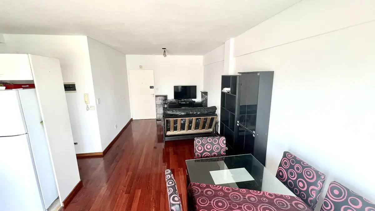 Departamento de 2 ambientes Frente Balcón en Caballito VENTA 4