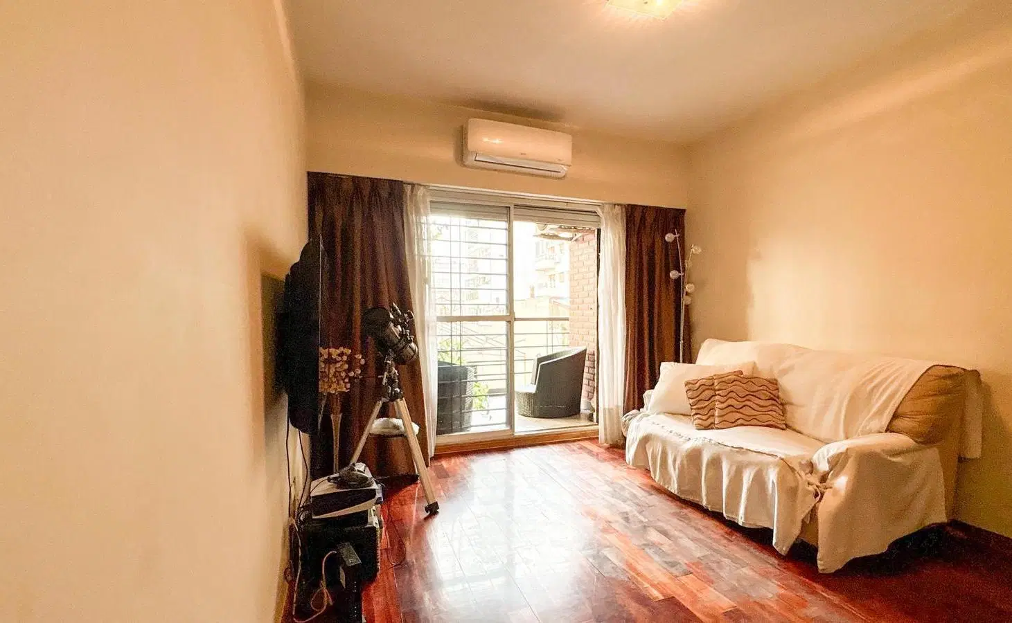 Donato Alvarez 900 Departamento de 3 ambientes Plaza Irlanda Caballito VENTA 3