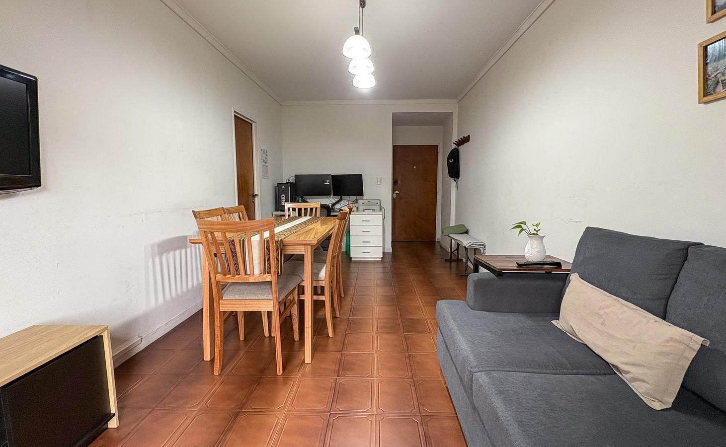 Foto de Oportunidad !!! Departamento de 4 ambientes, con baulera y cochera, al, imagen 4