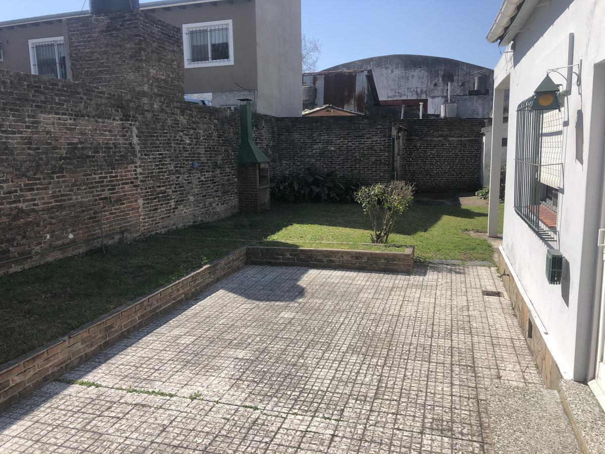 Venta Casa a Reciclar - Tigre, Entre Av Italia y Cazon. 5