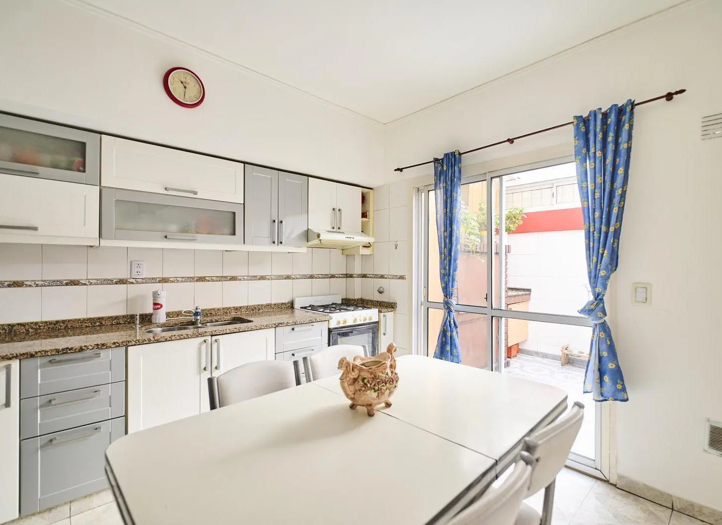 PH en venta en Paternal – 3 dormitorios, terraza, luz y confort en cada rincón - MUY BUEN ESTADO 2