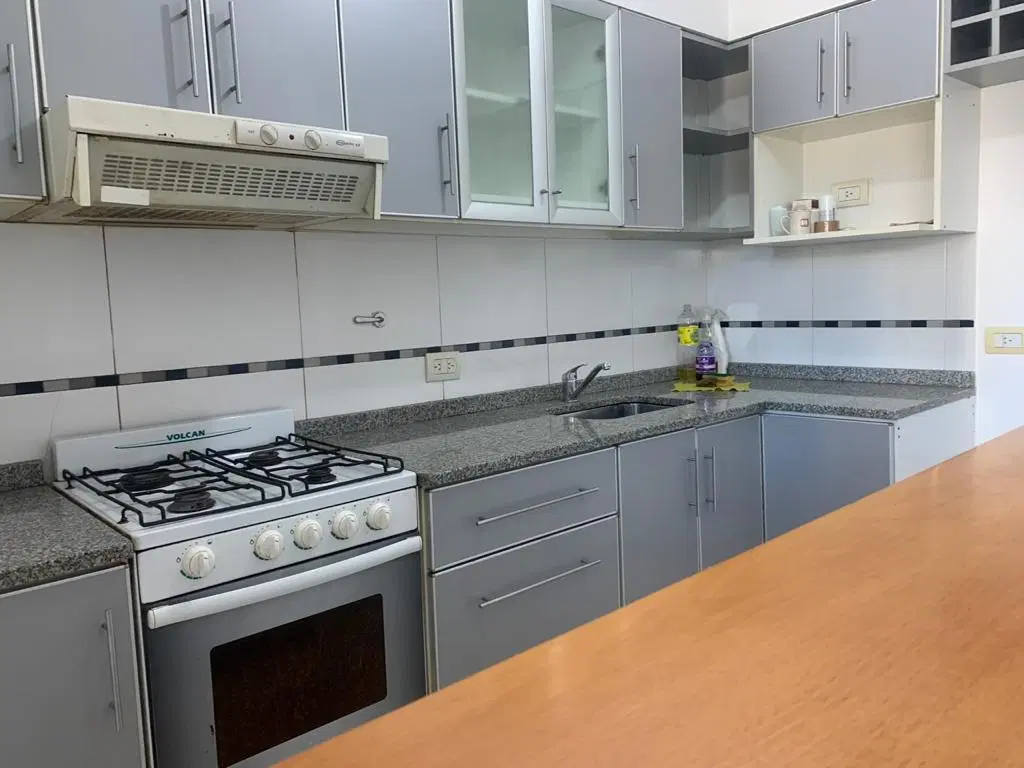 Departamento en VENTA con balcón. Apto profesional. 1
