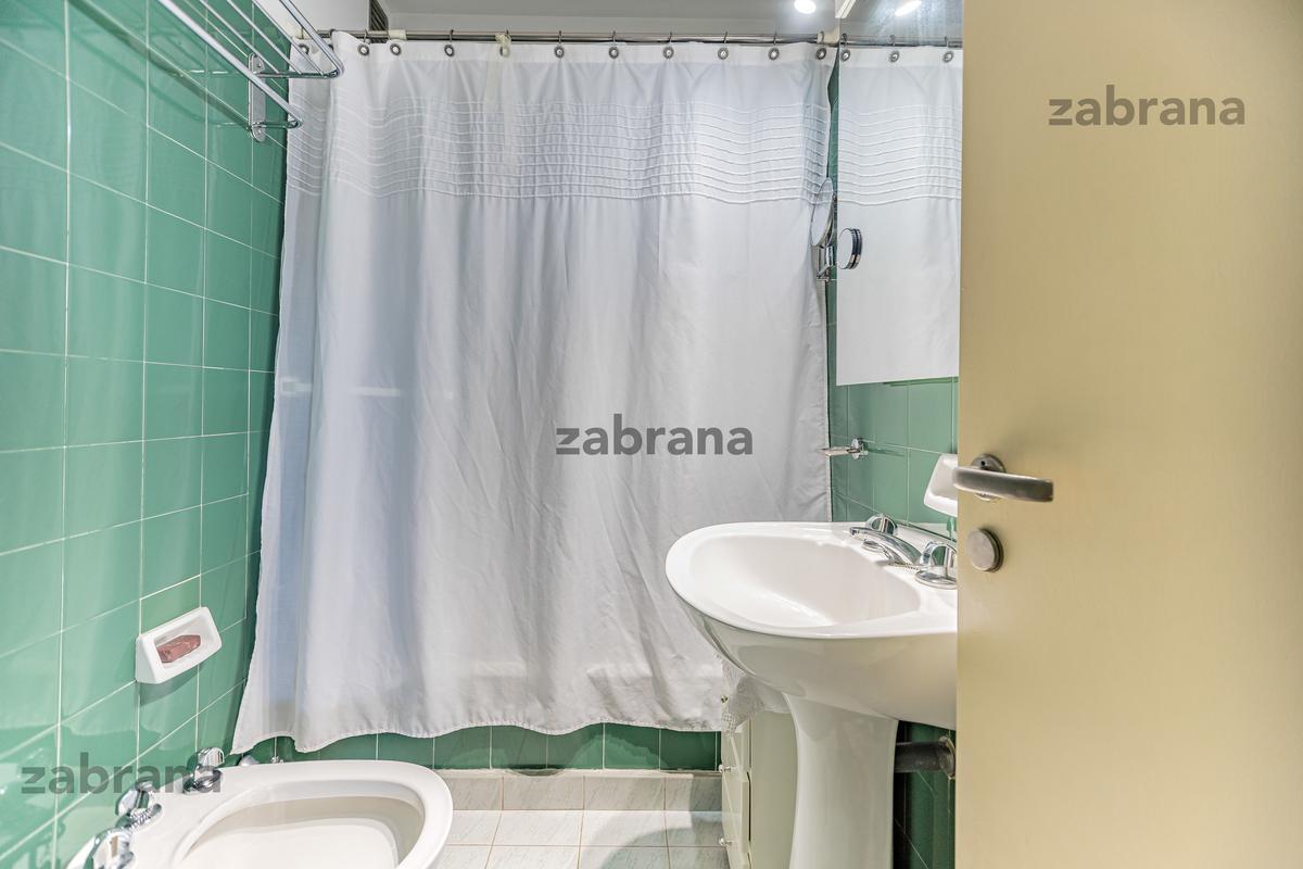 Foto de Venta Departamento 4 ambientes- 2 dormitorios -cochera cubierta, imagen 4