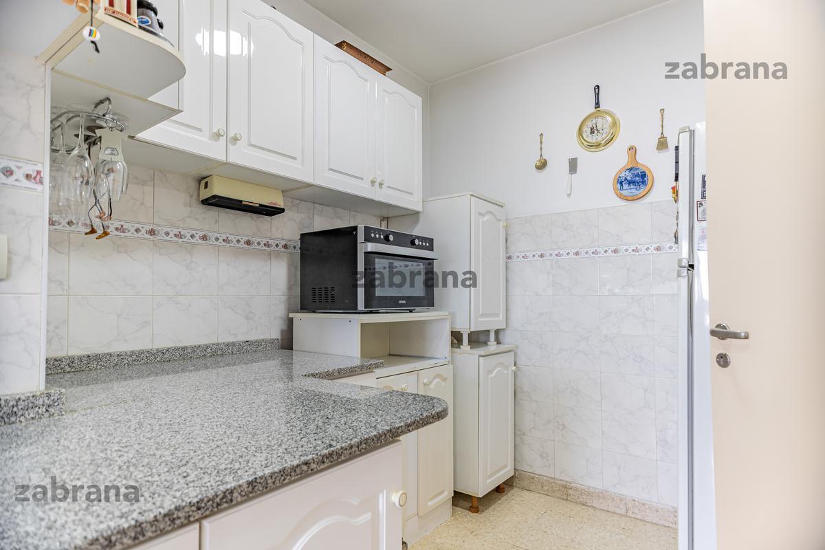 Foto de Venta Departamento 4 ambientes- 2 dormitorios -cochera cubierta, imagen 2